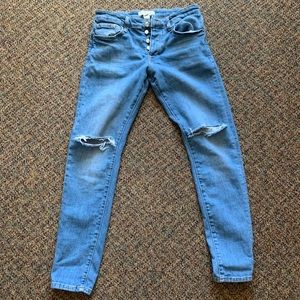 Forever 21 Skinny Jeans size 33! Can’t fit in them